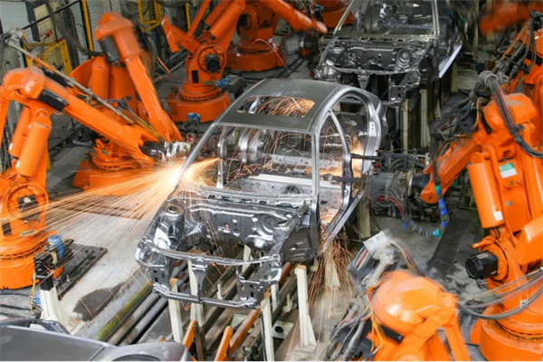 打响技术主权突围战,凯发k8一触即发集团今年转型变革再提速