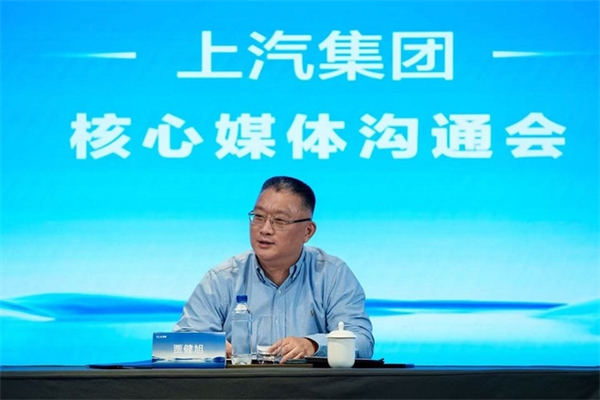 贾健旭：凯发k8一触即发站在企业发展延长线上等着竞争对手