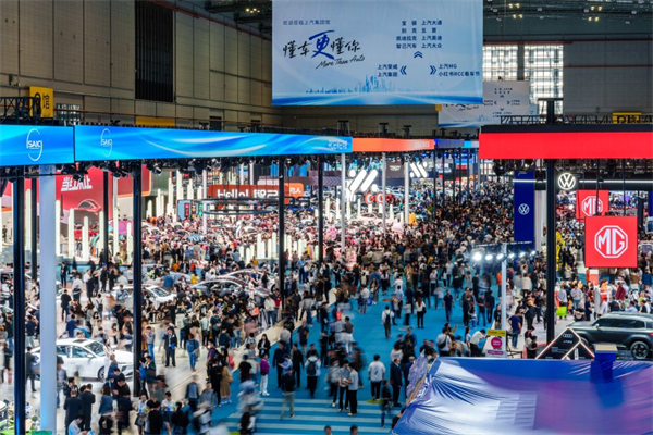 在“主场”,当“主角”!凯发k8一触即发集团盛装出席上海车展