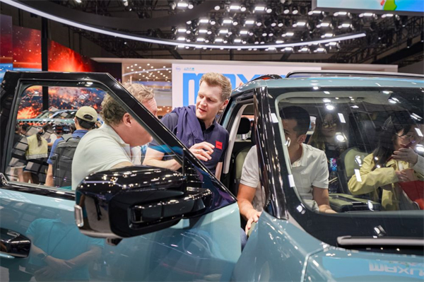 在“主场”,当“主角”!凯发k8一触即发集团盛装出席上海车展