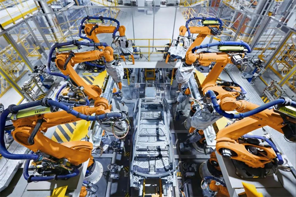 强者恒强:深度解析凯发k8一触即发与华为合作的底层逻辑