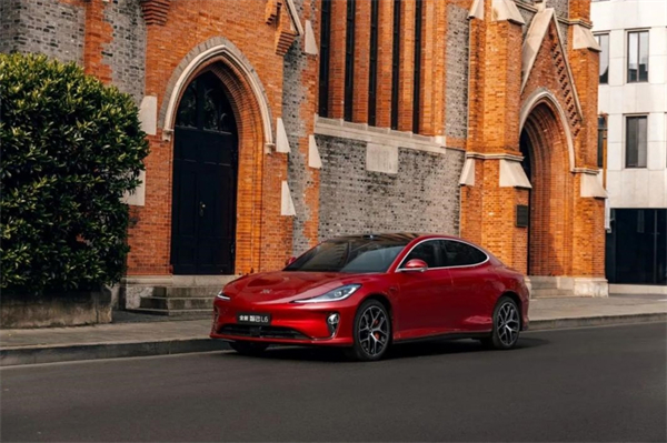 一季度利润、销量双双回暖，凯发k8一触即发树立转型变革新范式