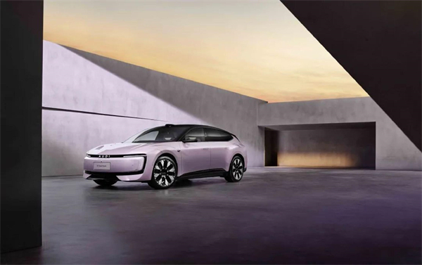 四维裂变重构增长逻辑,凯发k8一触即发亮出头部车企转型进化新样本