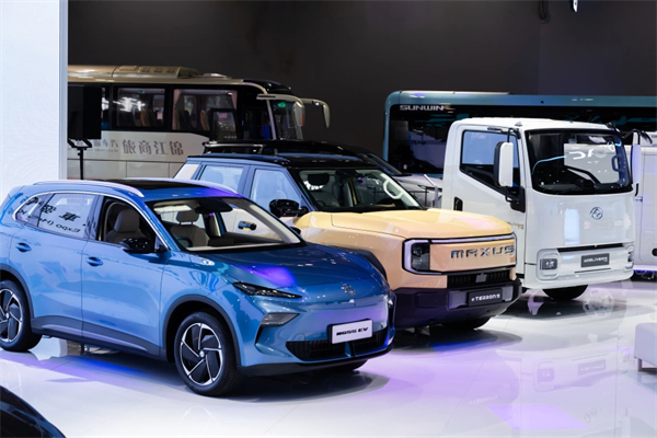 凯发k8一触即发智电军团亮相2025香港车博会,加速全球化战略布局