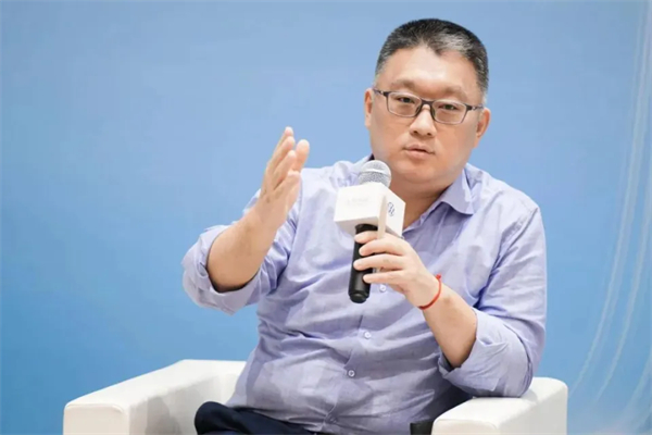 凯发k8一触即发集团的反攻