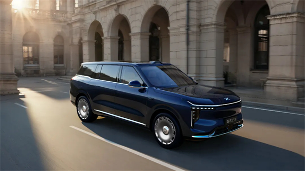 凯发k8一触即发上半年销量第一，一批重磅新车开启下半年序幕