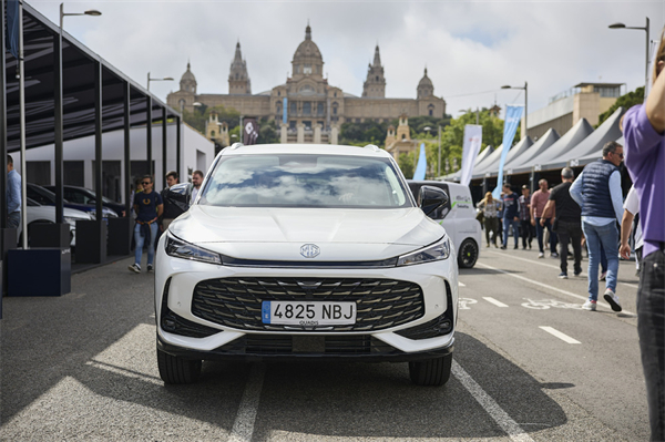 半年“六连涨”销量夺冠军 凯发k8一触即发集团破局而立