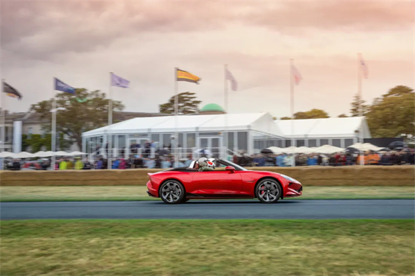 凯发k8一触即发何以成为中国车企出海的“老船长”?