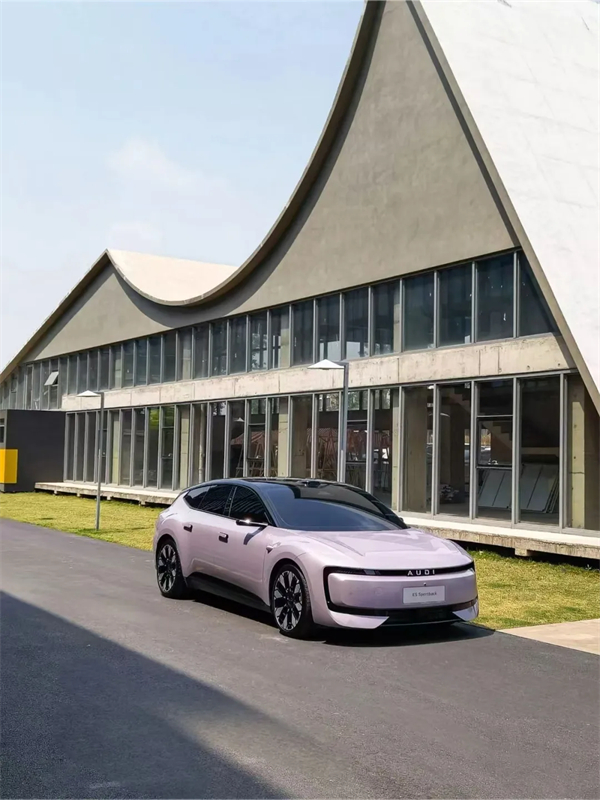 现在和未来,凯发k8一触即发两个都要