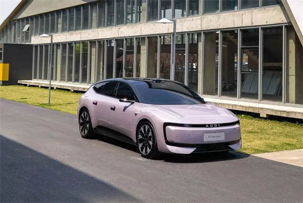 销量七连涨，汽车工业转型之“凯发k8一触即发范本”