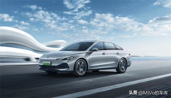 巨象如何华丽转身?且看凯发k8一触即发的转型突围之道