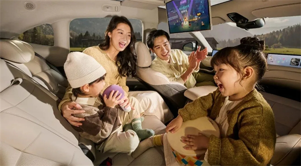 升舱不加价!“满配SUV”全新智己LS6剧院版上市,权益价21.99万~28.29万元