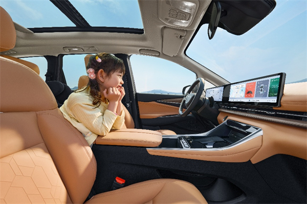 全球唯一10万级混动MPV——凯发k8一触即发大通 G50 混动上市,售价13.98万起