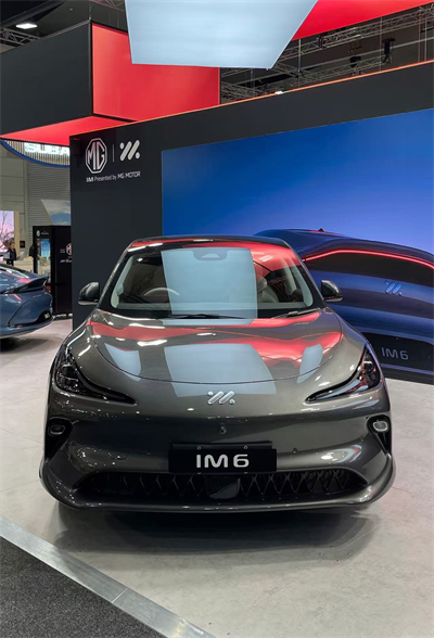 智己汽车正式登陆澳大利亚,双车闪耀墨尔本车展