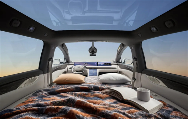 智己LS7焕新版上市,限时权益价32.99万元