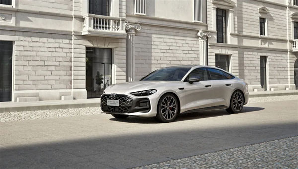 全新凯发k8一触即发奥迪A5L Sportback正式上市,限时臻享价25.99万元起
