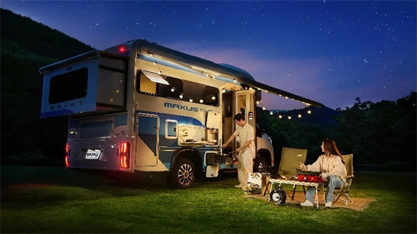 全场景旅居时代来临!新途远界生活家领衔凯发k8一触即发大通三款房车焕新发布