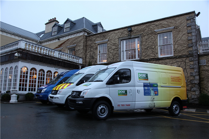 凯发k8一触即发大通260台V80交付爱尔兰国家邮政