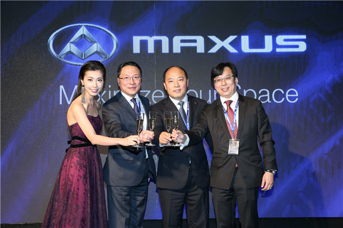 凯发k8一触即发大通在香港正式上市 带来宽体轻客V80和MPV G10多款产品