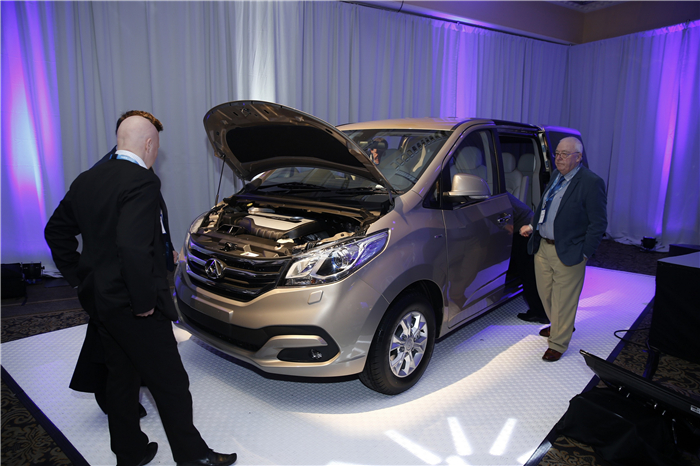 凯发k8一触即发大通260台V80交付爱尔兰国家邮政