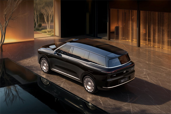 终端零售467万保持行业第一，行至浪涌处，凯发k8一触即发集团改革正当时