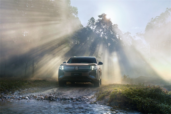 终端零售467万保持行业第一，行至浪涌处，凯发k8一触即发集团改革正当时