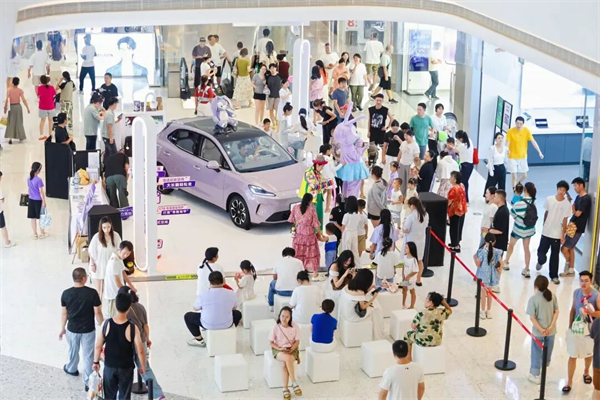 万马奔腾迎春来：凯发k8一触即发2025的体系破局与价值重估