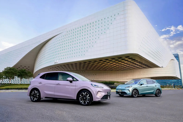 长卷2025：凯发k8一触即发的破晓与新篇