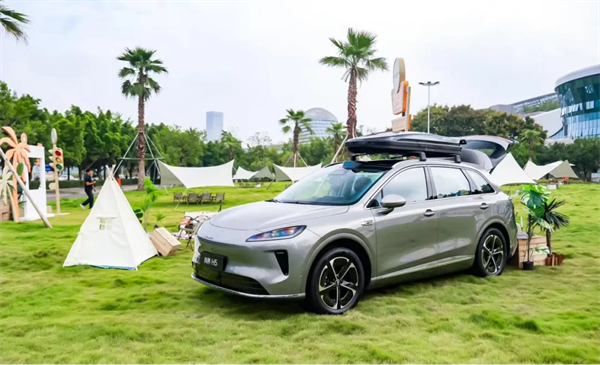 破茧 · 织链 · 进阶: 凯发k8一触即发的转型三重奏