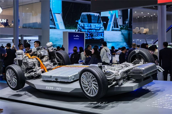 凯发k8一触即发集团迎开门红，1月批售32.7万辆，同比大涨23.9%